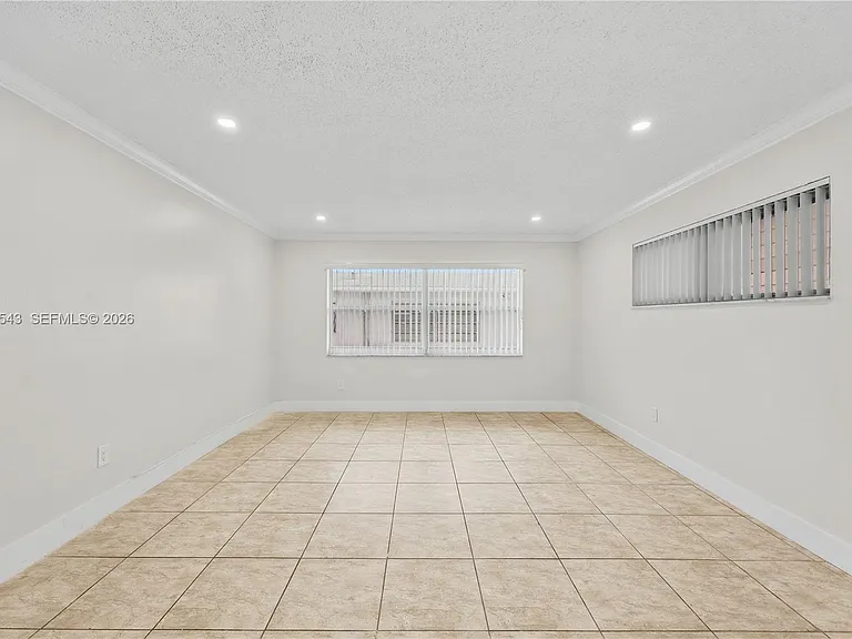 5141 Hollywood Blvd #209 — Photo 8