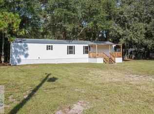 50 Sangster Rd, Jesup, GA 31545