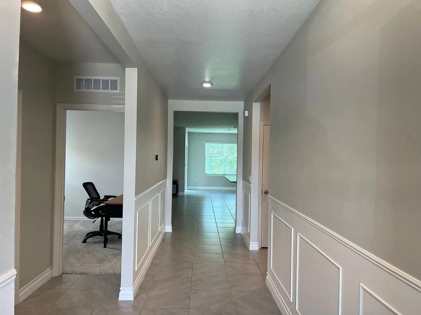 3 bed, 2.0 bath, 1706 sqft, $2,200 — Photo 4