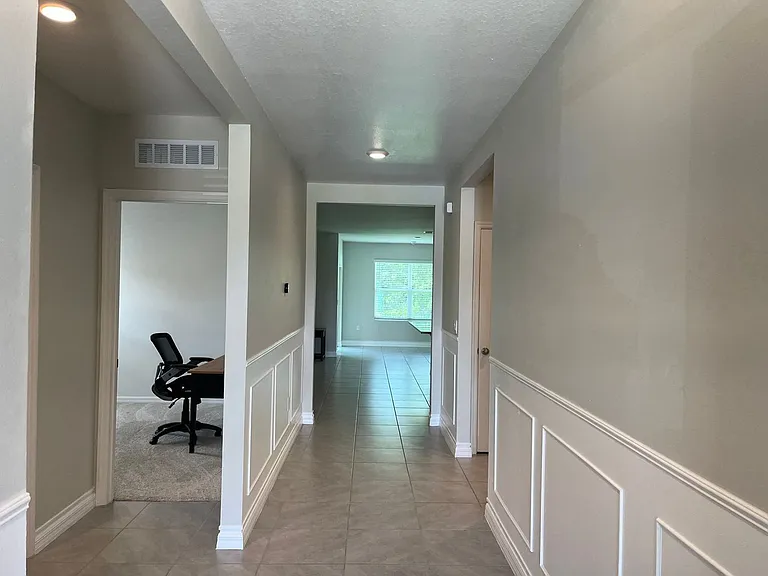3031 Staten Dr — Photo 4