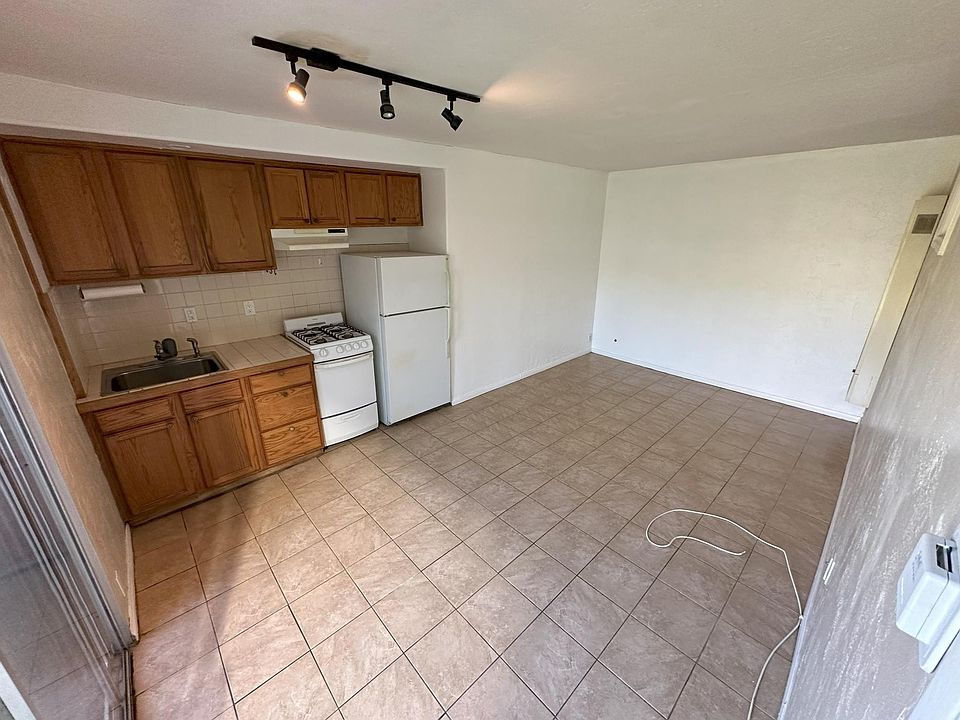 2nd image of 193B Arcade Dr