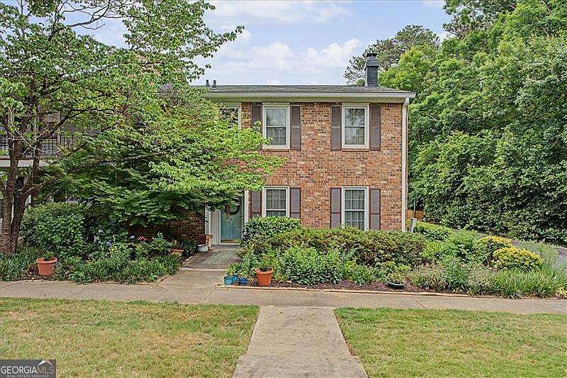 1st image of 2913 Lavista Way