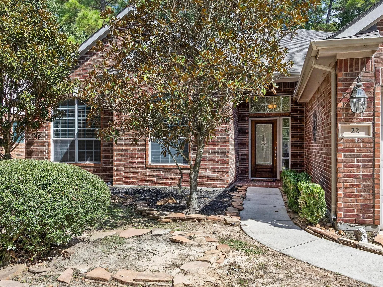 4 bed, 2.0 bath, 2506 sqft, $2,980 — Photo 3
