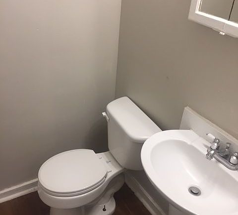 5th image of 1540 Nelson Ave