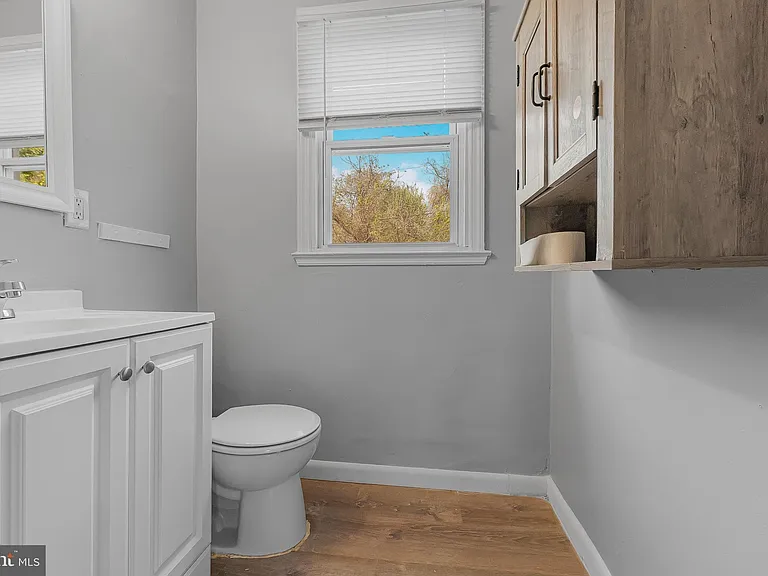 4517 Woodlea Ave — Photo 15
