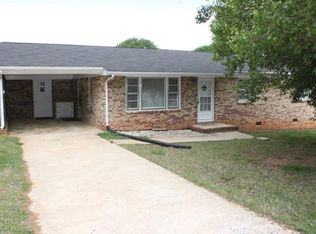 4111 Windwood Dr, Gastonia, NC 28056