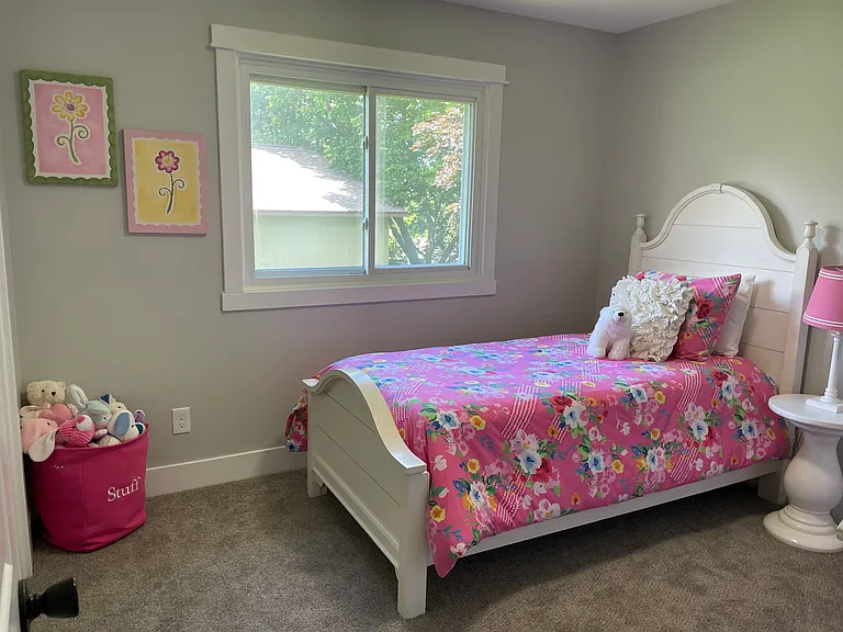 3rd bedroom on upper level