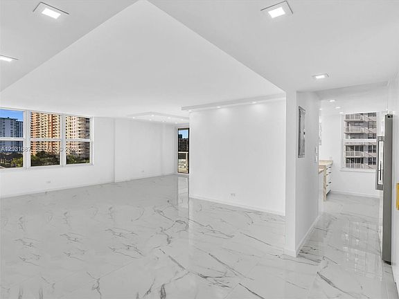 5th image of 230 174th St APT 712