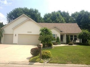 6139 Sanctuary Pointe Dr, Grand Blanc, MI 48439
