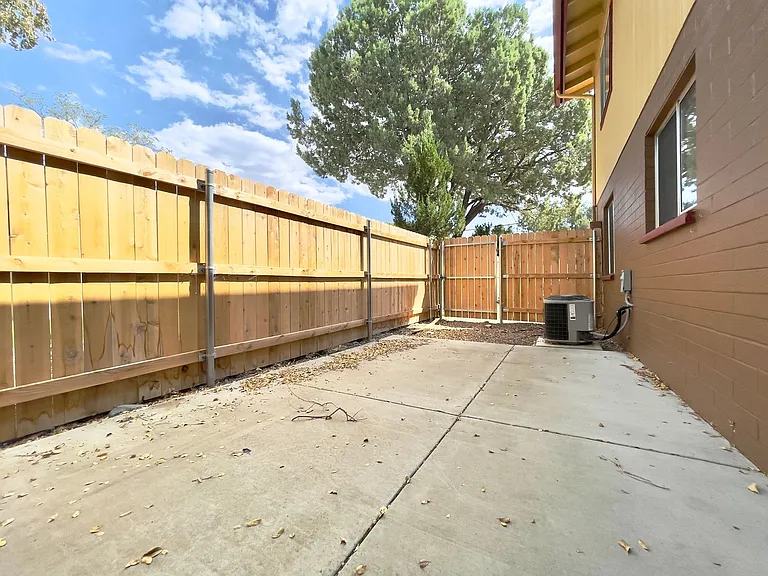 1128 Stetson Rd — Photo 8