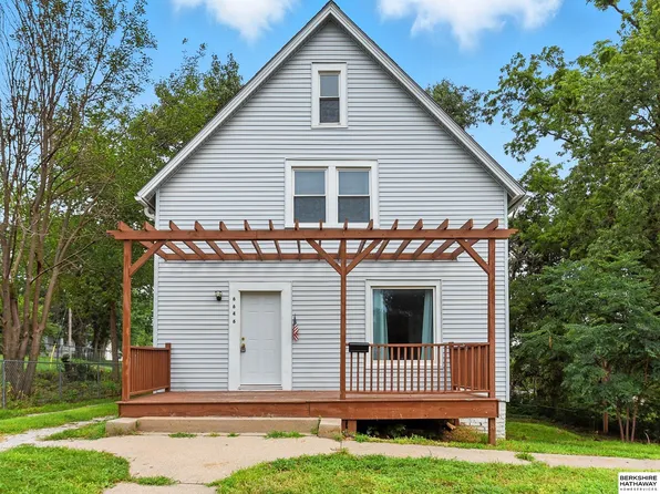 6646 Binney St, Omaha, NE 68104