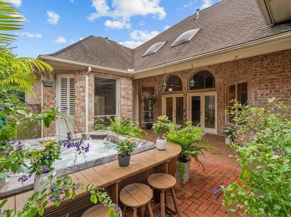 5038 Huntwick Parc Ct, Houston, TX 77069