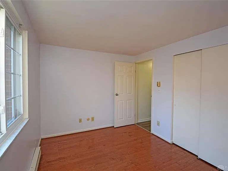 5359 Dunmore Dr — Photo 9