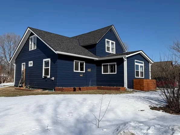 547 3rd Ave NW, Perham, MN 56573