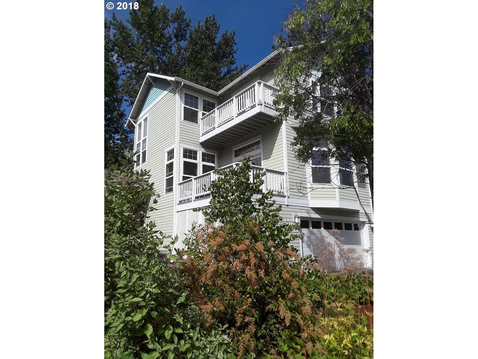 608 Ridgeview Ct photo 1