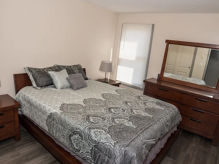 305B8 S Main St #B8 — Photo 15