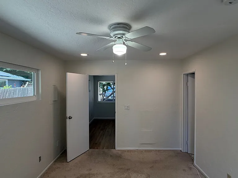 3478 Sanford St #A — Photo 9