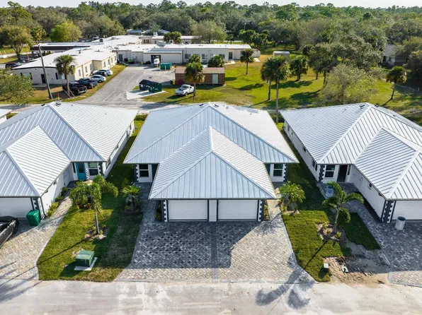 184 Village Cir #1, Labelle, FL 33935