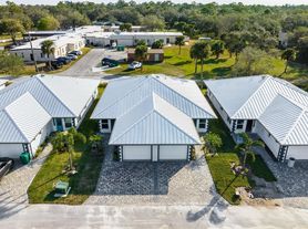 184 Village Cir, Labelle, FL