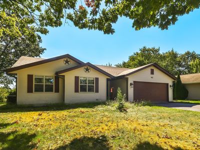 142 Pembroke Rd SW, Poplar Grove, IL, 61065