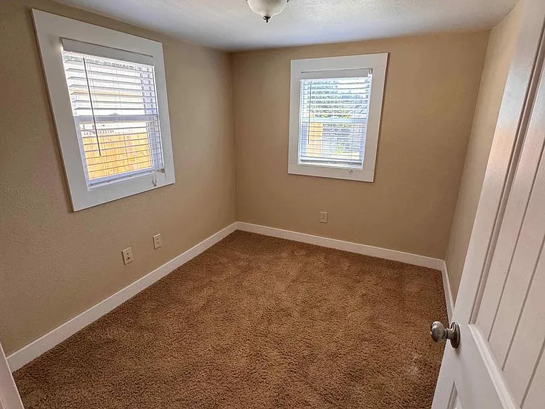 1336 Elizabeth Ave — Photo 7
