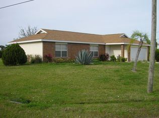 1881 SE Dranson Cir, Port St Lucie, FL 34952
