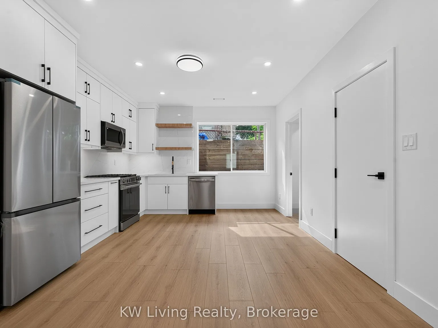 3 bed, $3,300 — Photo 2