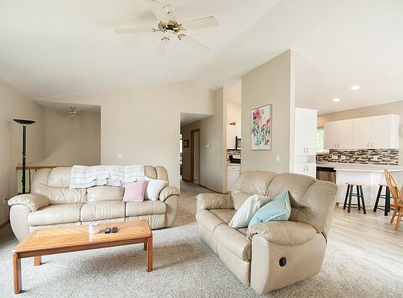 5th image of 4523 El Camino Real Dr