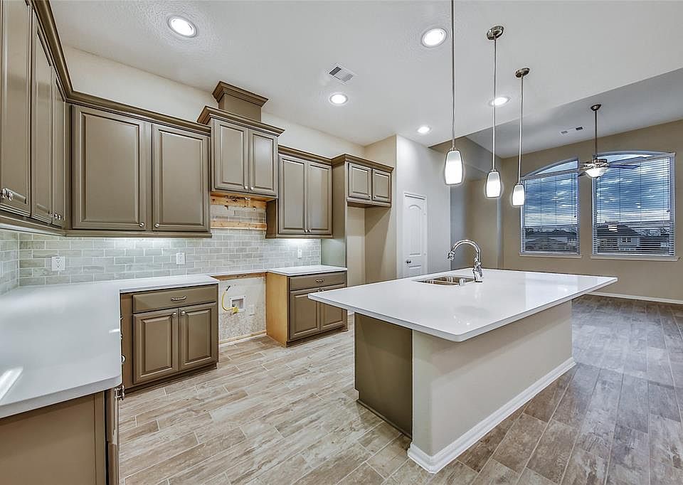 1st image of 29142 Artic Brook Ln