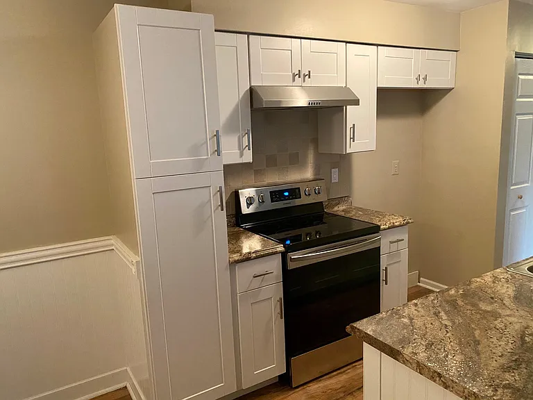 47 Bolton Ct — Photo 4