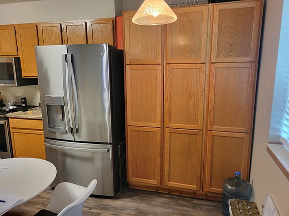 5th image of 1912 23rd St #15