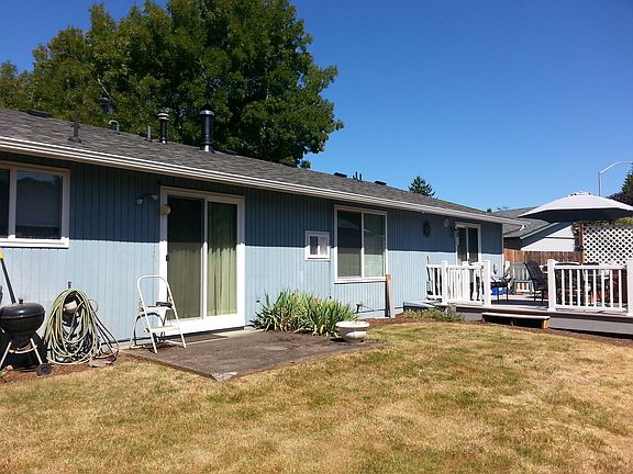 5th image of 5220 Edgecrest Ct SE