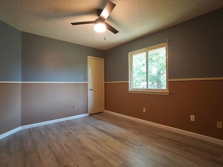 14009 Conner Downs Dr — Photo 23