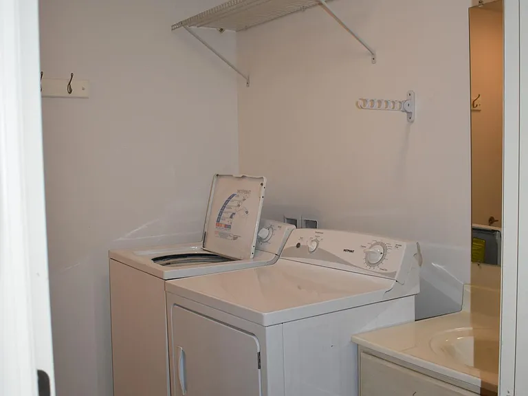 840 Whitetail Ct — Photo 22
