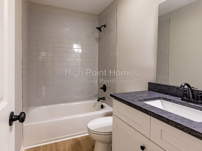 400 Gallery Ln #A4 — Photo 22
