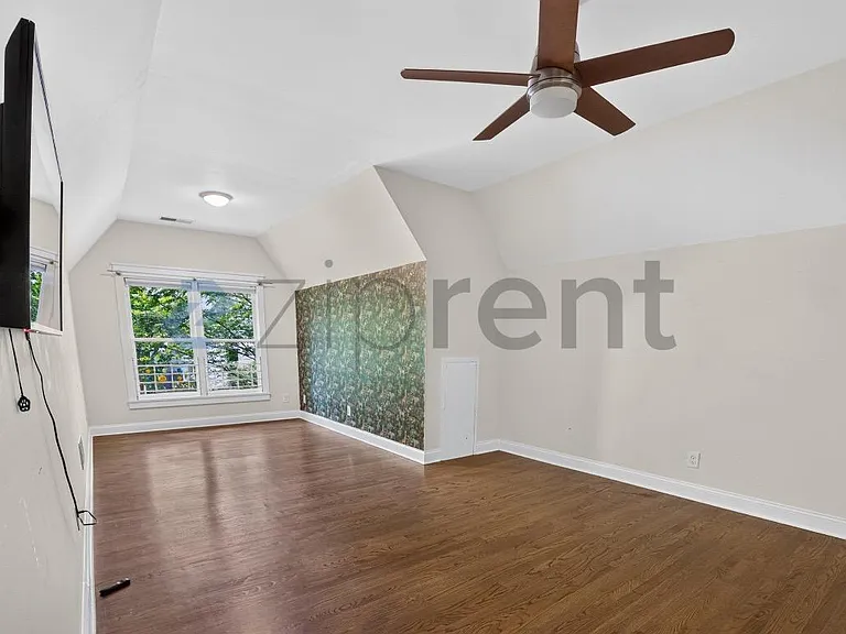 811 Verner St NW — Photo 28