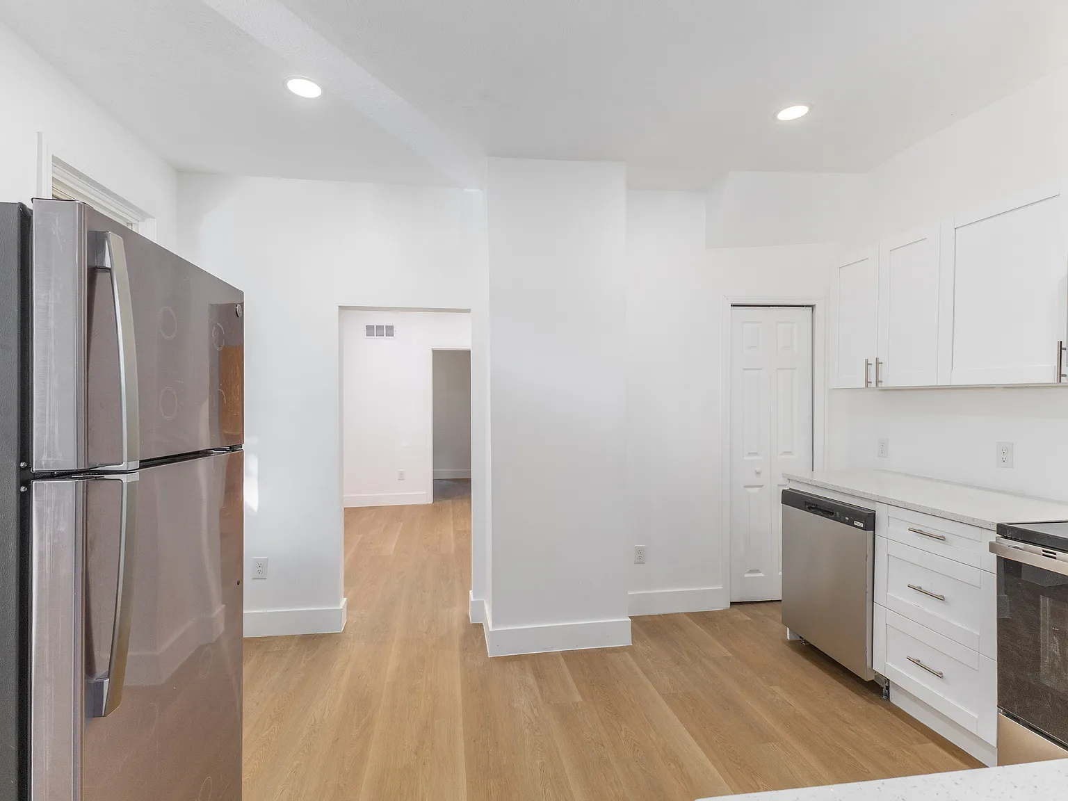 4 bed, 1280 sqft, $2,000 — Photo 1