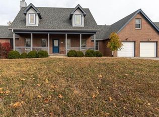 2641 Louisiana Rd, Ottawa, KS 66067