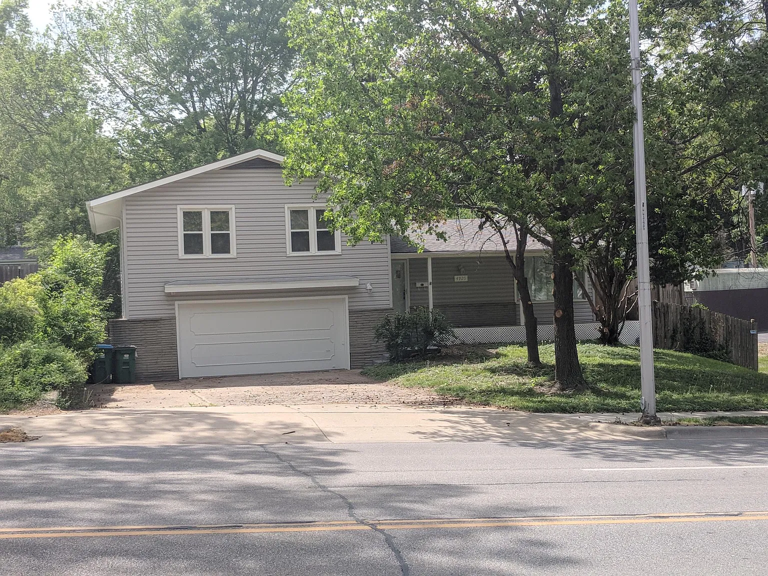 4920 Rainbow Blvd — Photo 1