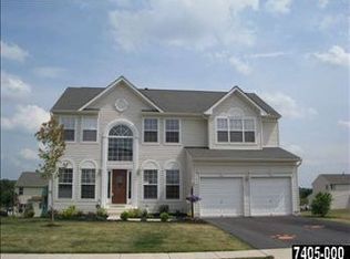 340 Greenfield St, Manchester, PA 17345