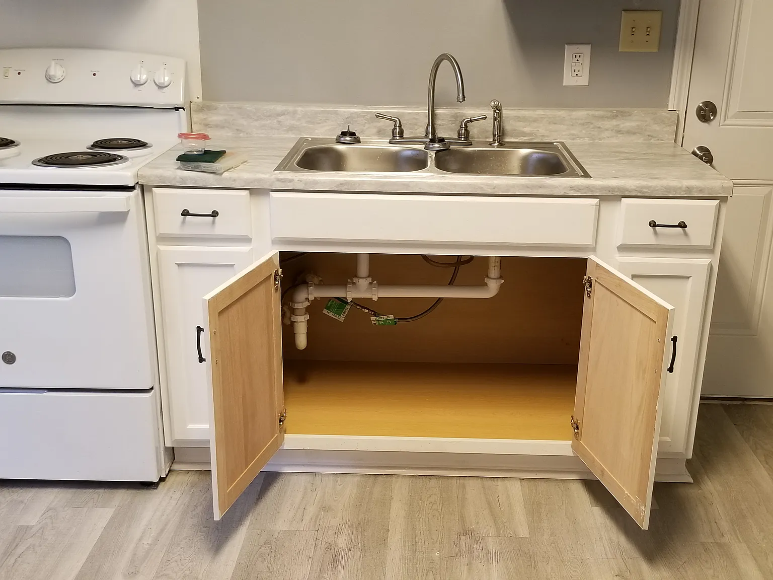 2 bed, 932 sqft, $900 — Photo 3