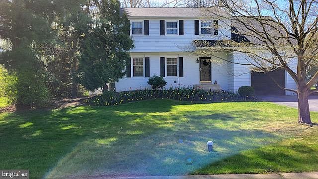 1st image of 15 Marshall Cir