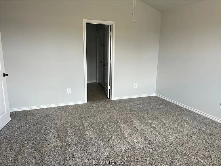 1135 Canton Dr — Photo 6