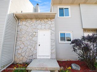 907 Registry Dr APT 125, Grand Ledge, MI 48837