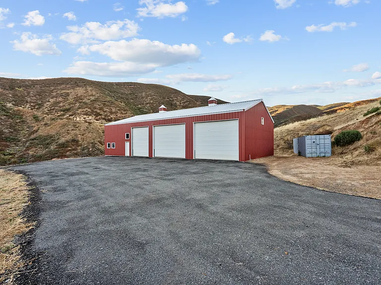 35401 Ridge Route Rd — Photo 44