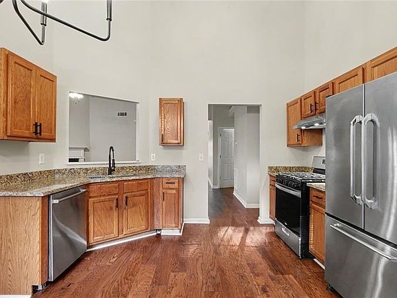 5th image of 5343 Sapphire Cir