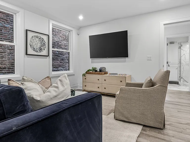 149 Charles St #3 — Photo 9