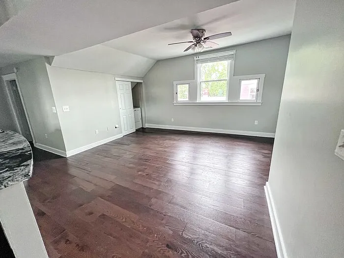 2 bed, 2.0 bath, $1,600 — Photo 3