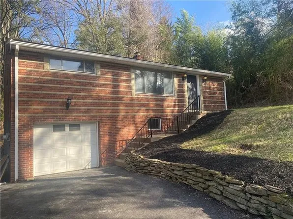 658 Fort Couch Rd, Pittsburgh, PA 15241