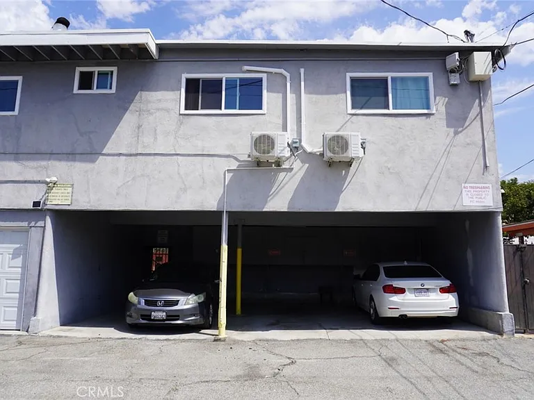 428 E Foothill Blvd — Photo 7